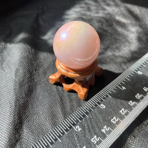 Rose quartz sphere small - Picture 5 of 12